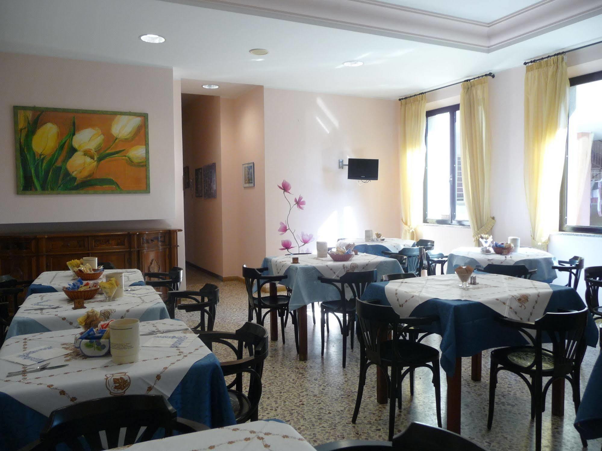 Hotel Azzurra Rimini Ngoại thất bức ảnh